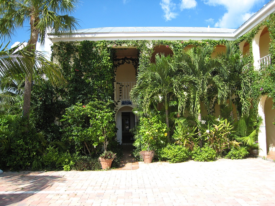 The Caribbean Court Boutique Hotel entrance in Vero Beach Florida