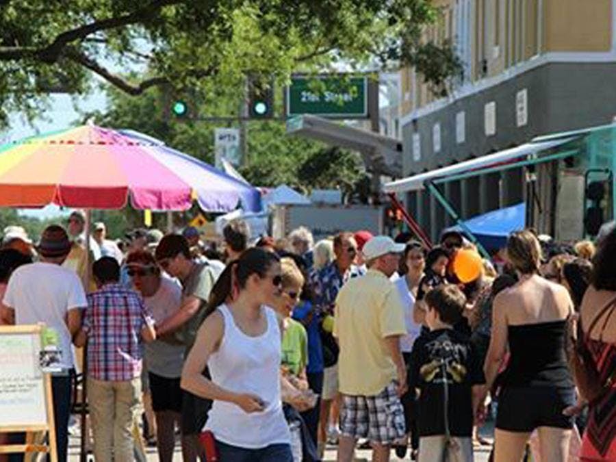 Exploring Downtown Friday Vero Beach, FL: A Cultural and Community Hub